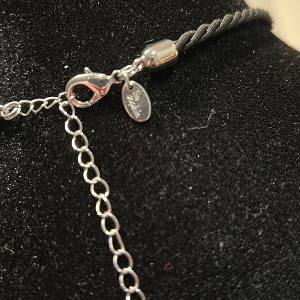 Silver statement necklace - Picture 5 of 5